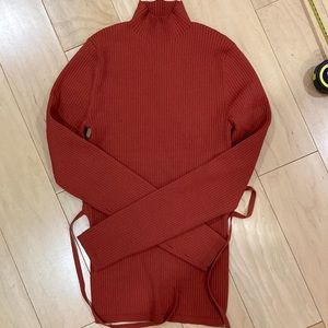 Aritzia tie back top long sleeve